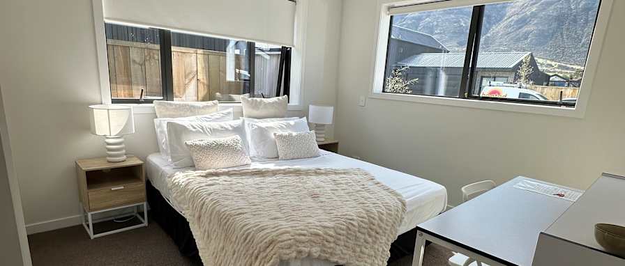 Linda A.'s room