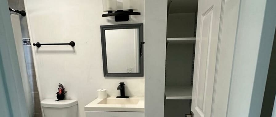 Denis's room