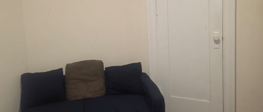 Aldo Alexander's room