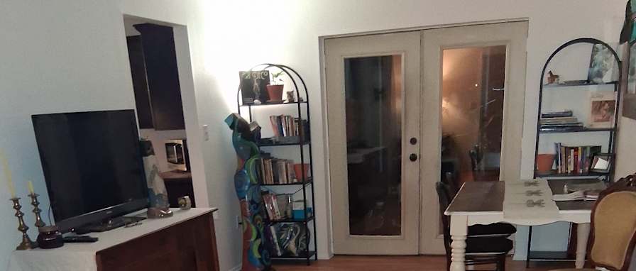 Lee's room