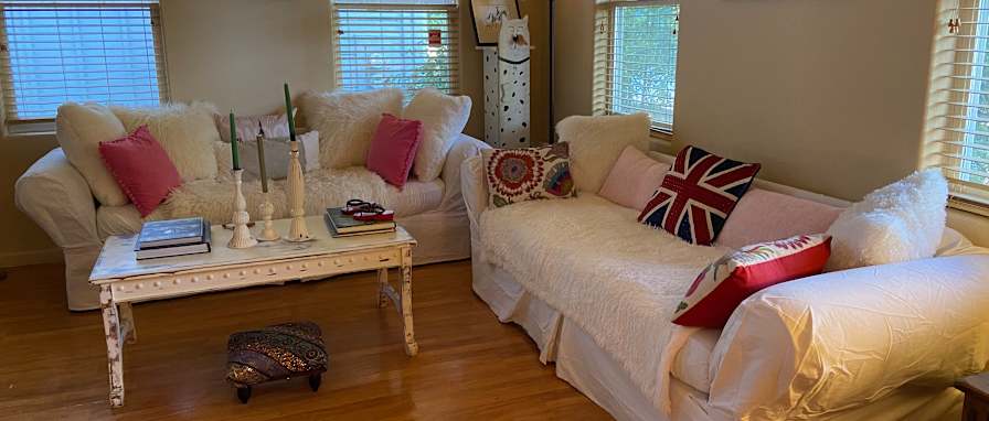 alaura's room
