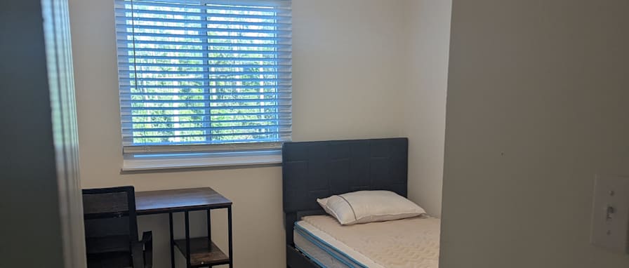 housearchnc's room