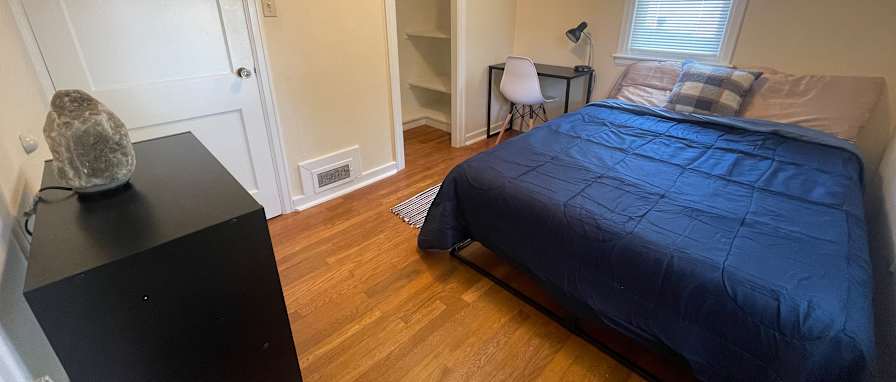 Lotus Consulting and Management LLC's room