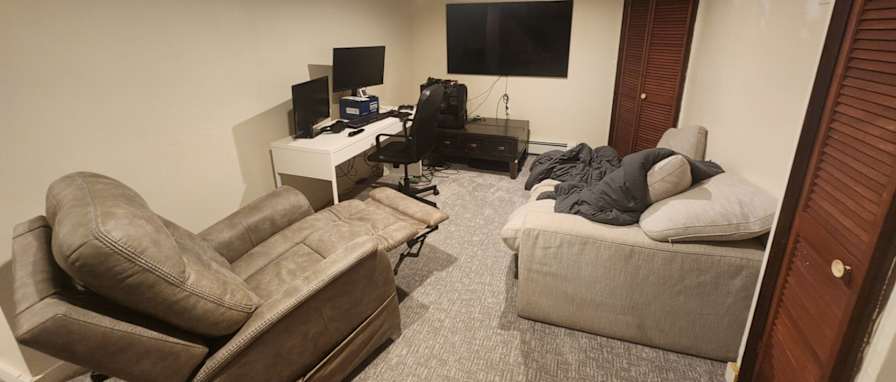 Tom Bauer's room