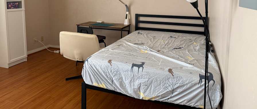 Emily Lin's room