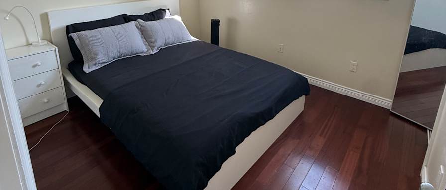 Jas's room
