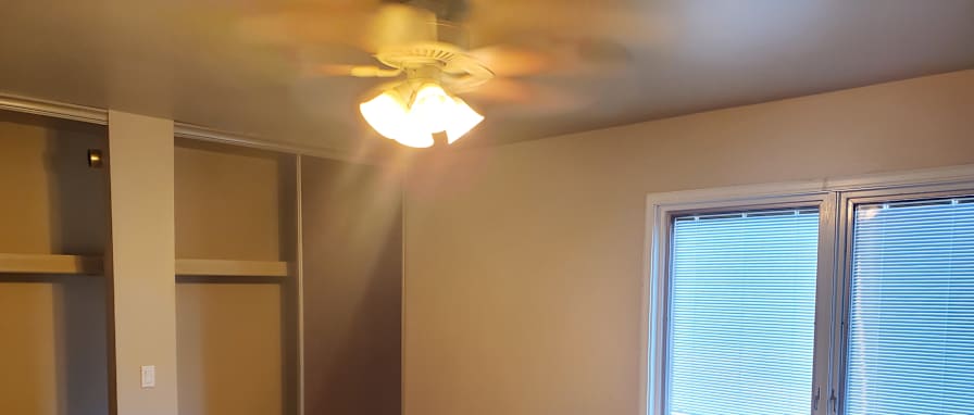 Tom's room