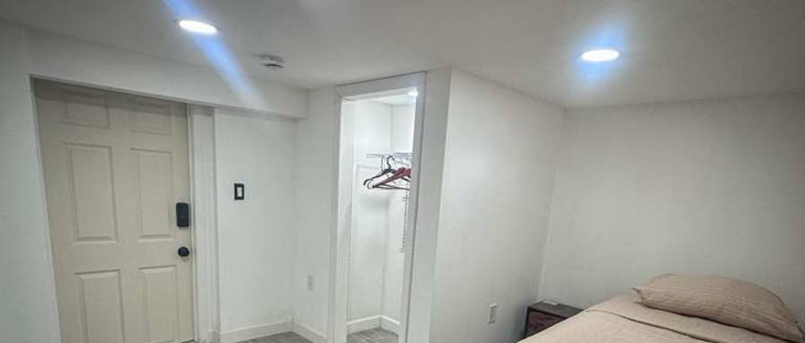 Johan Rentals's room