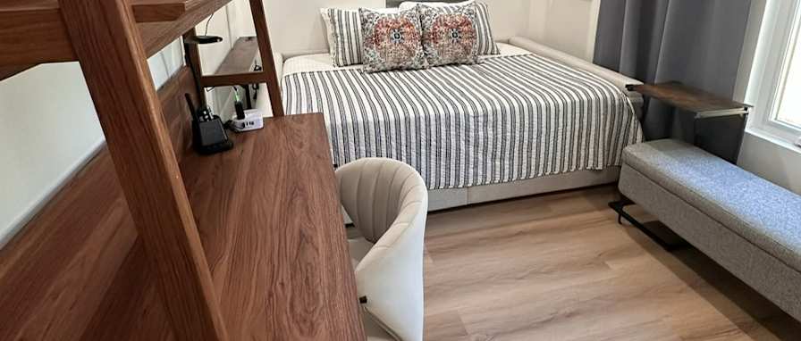 ellen's room