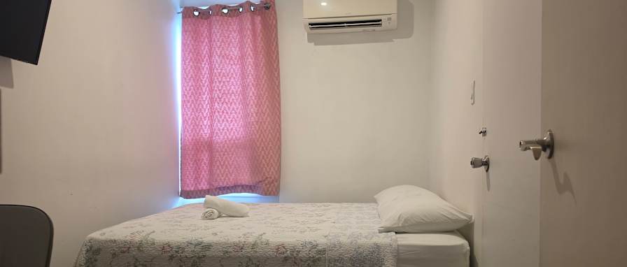 Kenderson's room