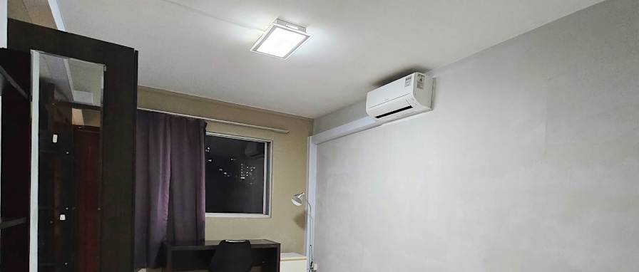 Wei Lun's room