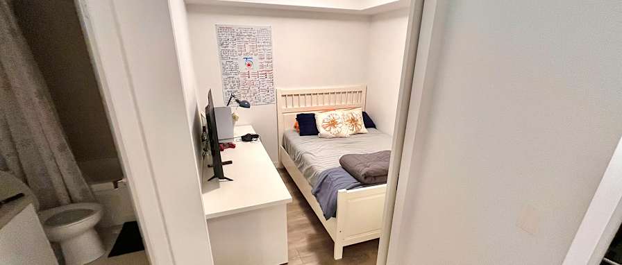 Andrés's room
