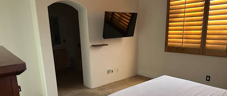 London's room