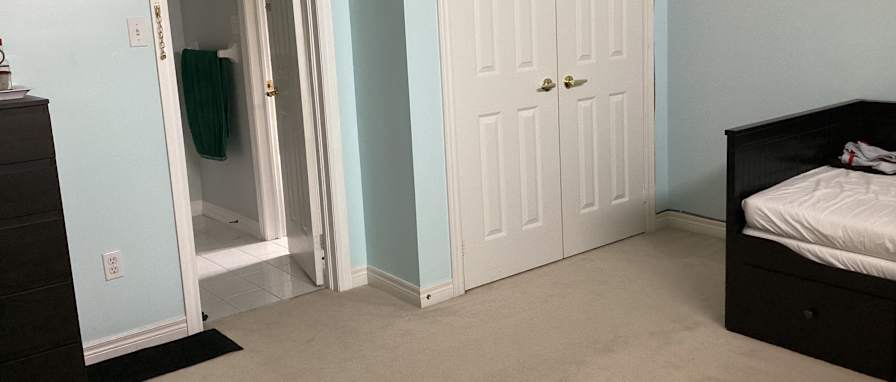 Oscar's room