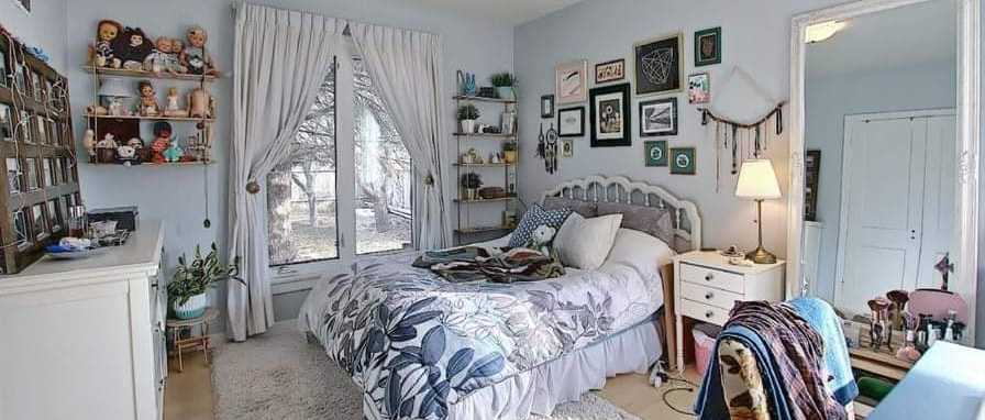 Jennah Martens-Forrester's room