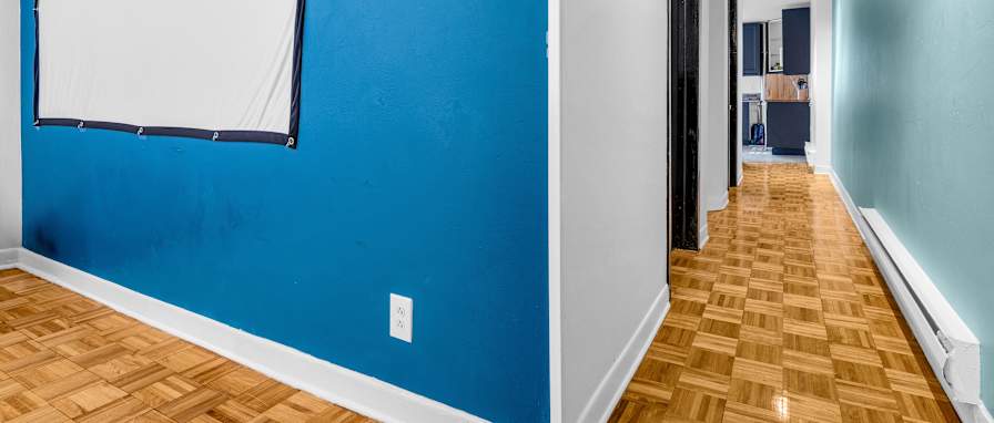 Thomas's room