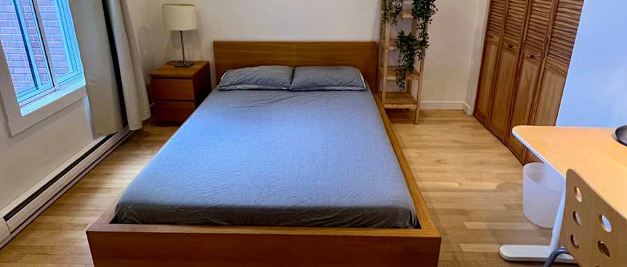 Dan's room