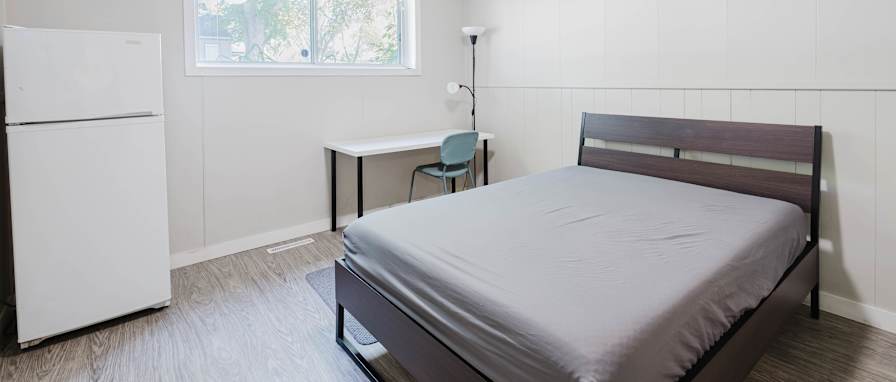 Max's room