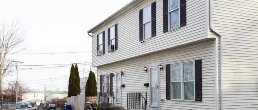 Monica Vaccaro's room