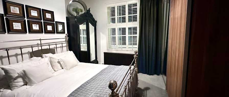 Su Baugh's room