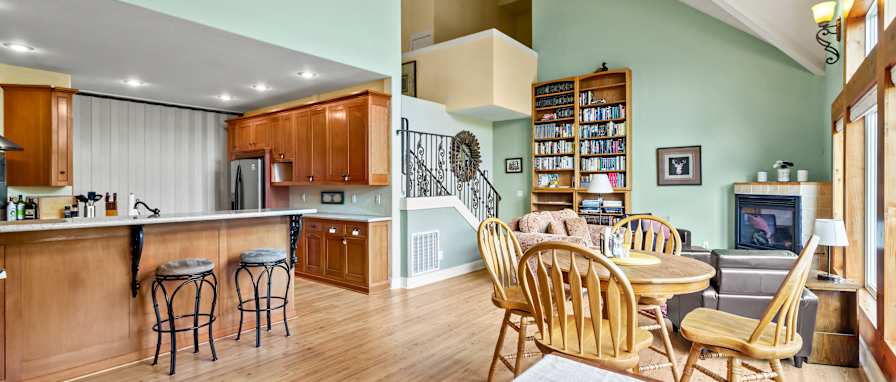 Walker Ave's room
