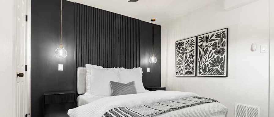 Tomic Properties's room