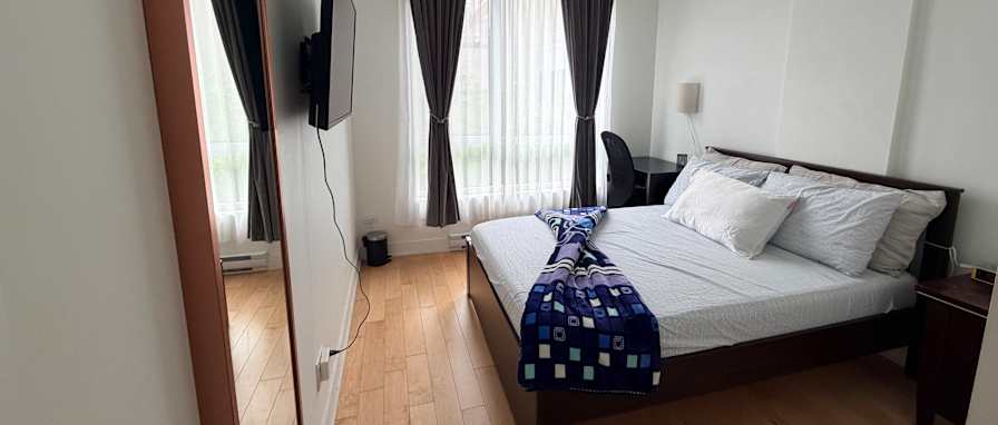 Eddy's room