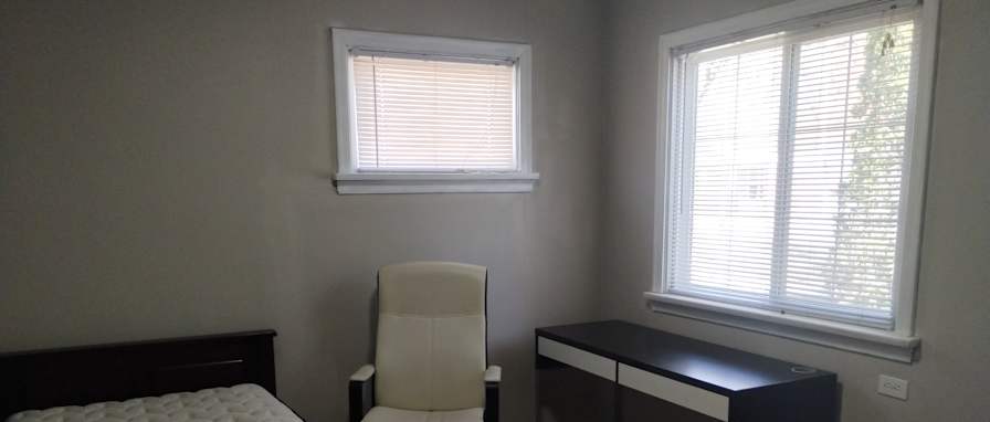Ken's room