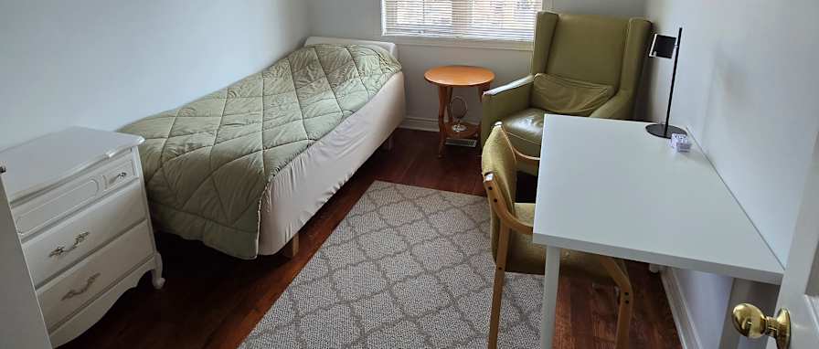Zerrin's room