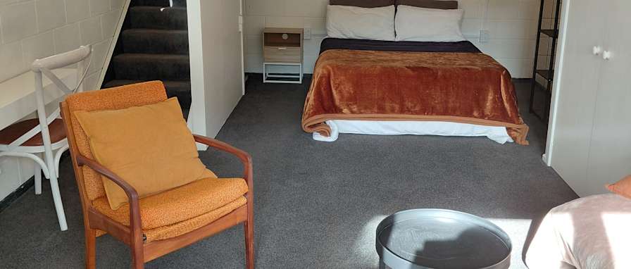M A Barbalich's room