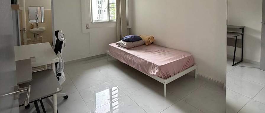 nnn's room