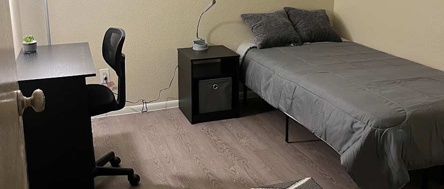 Robert Martinez's room