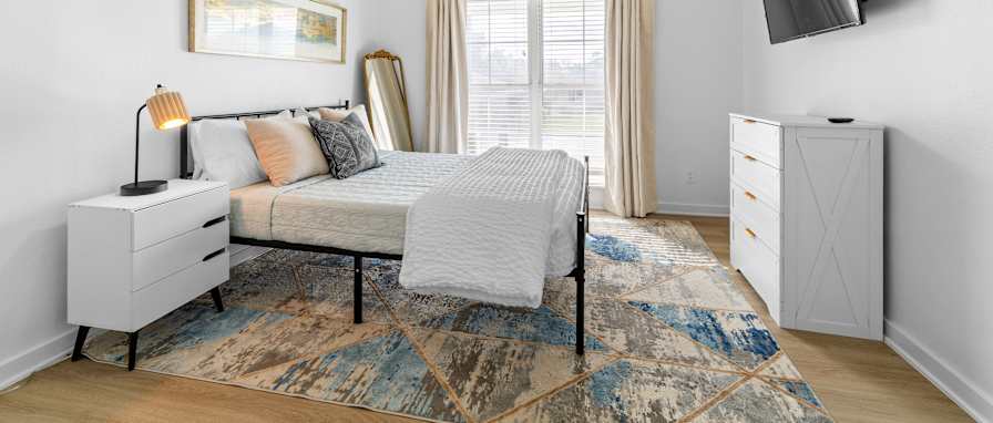 Tomic Properties's room