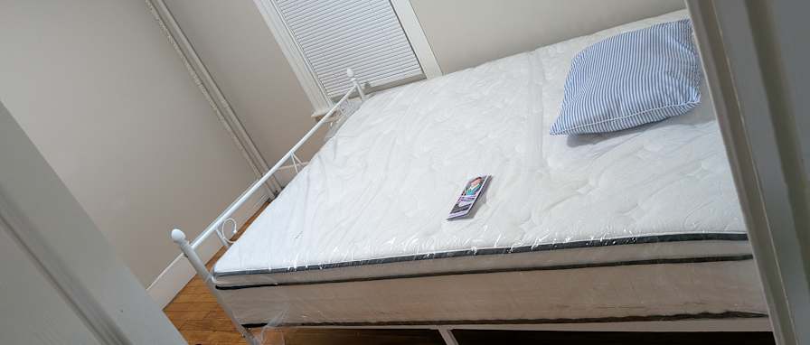 ROSELINE ARIKUM's room