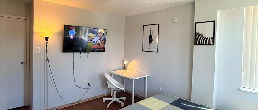 Leo's room