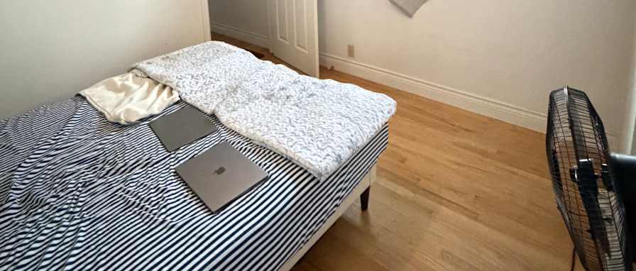 Alejandra maciel's room