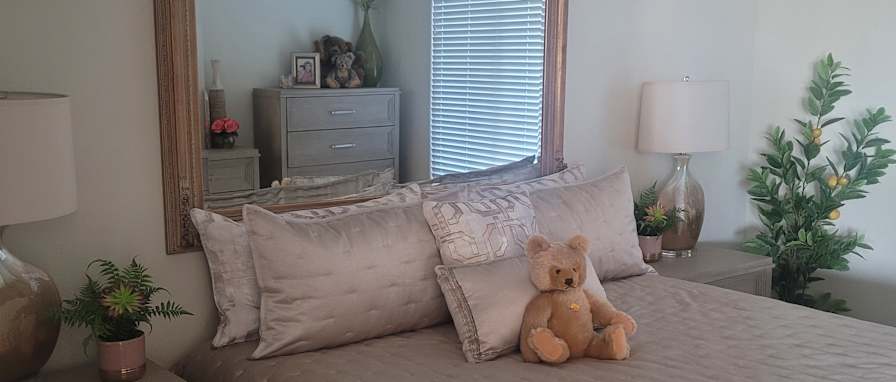 SW Henderson's room