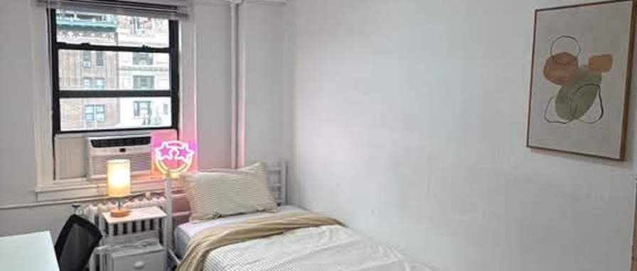 Freddy's room