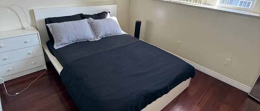 Jas's room