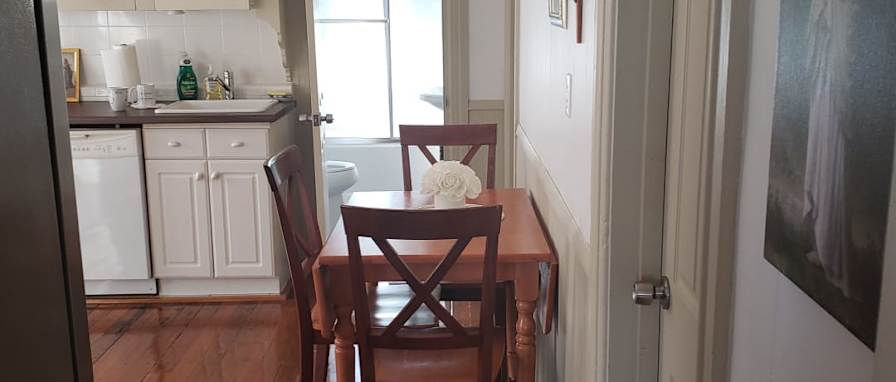Suzanne's room
