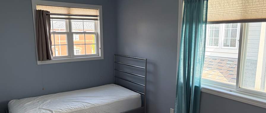 Uberra's room
