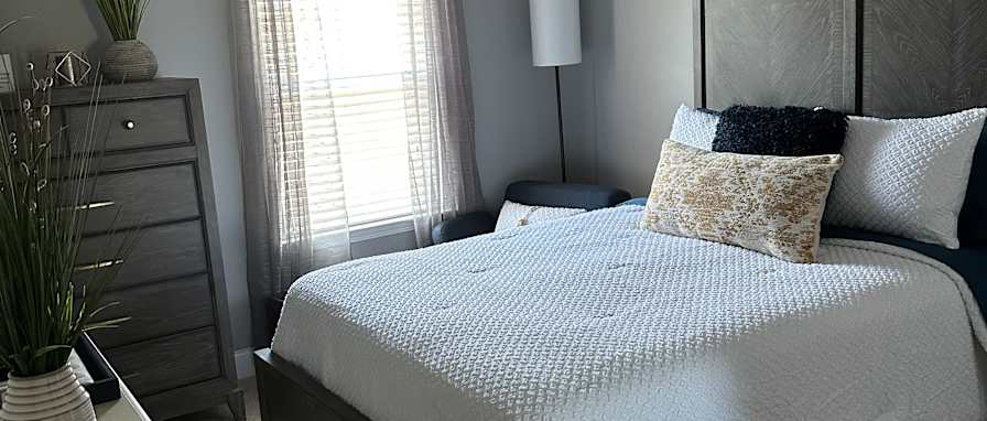 Gwen's room