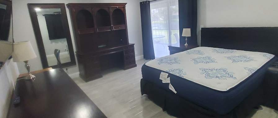 Jason Bryan, Realtor's room