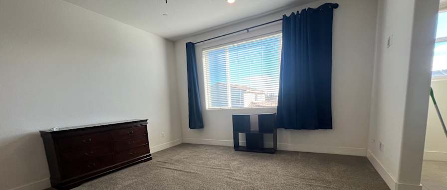 KathleenSam's room