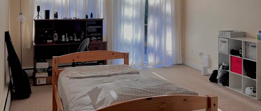 Emanwel's room
