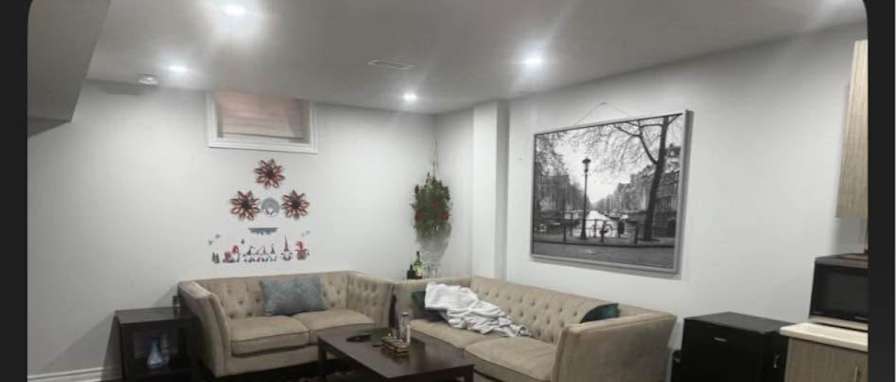 Abida's room