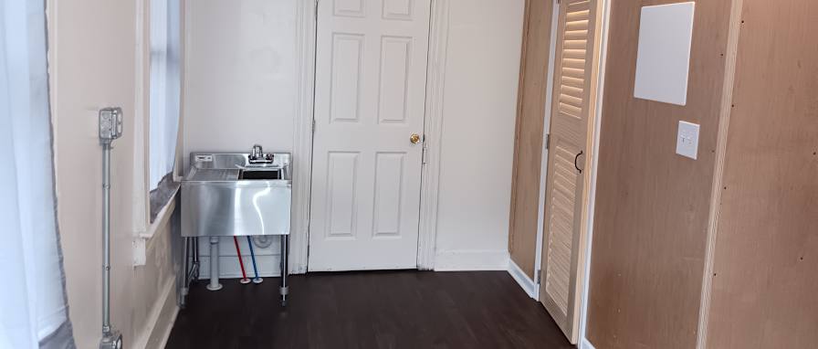 Lenny's room
