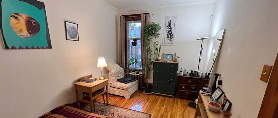 Erik's room