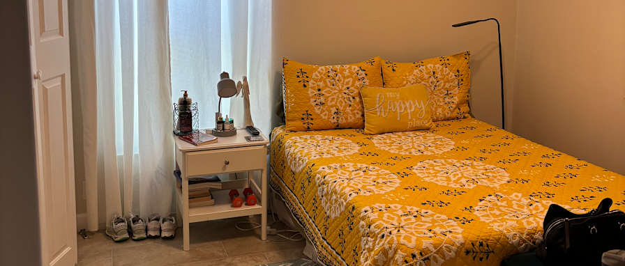 Lisandra Varela's room