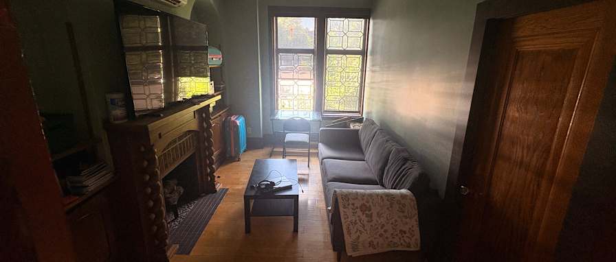Felix Labelle's room
